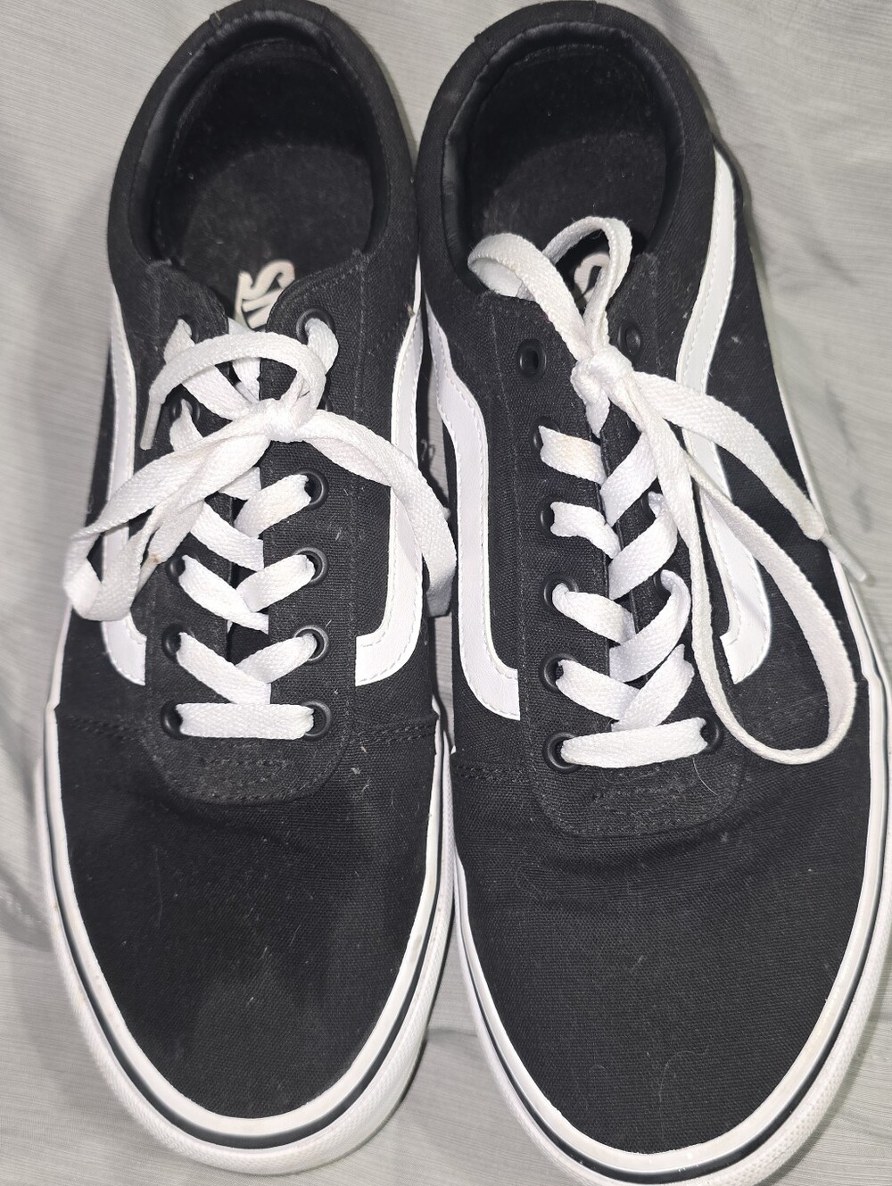 VANS OLD SKOOL SKATE SHOE- BLACK